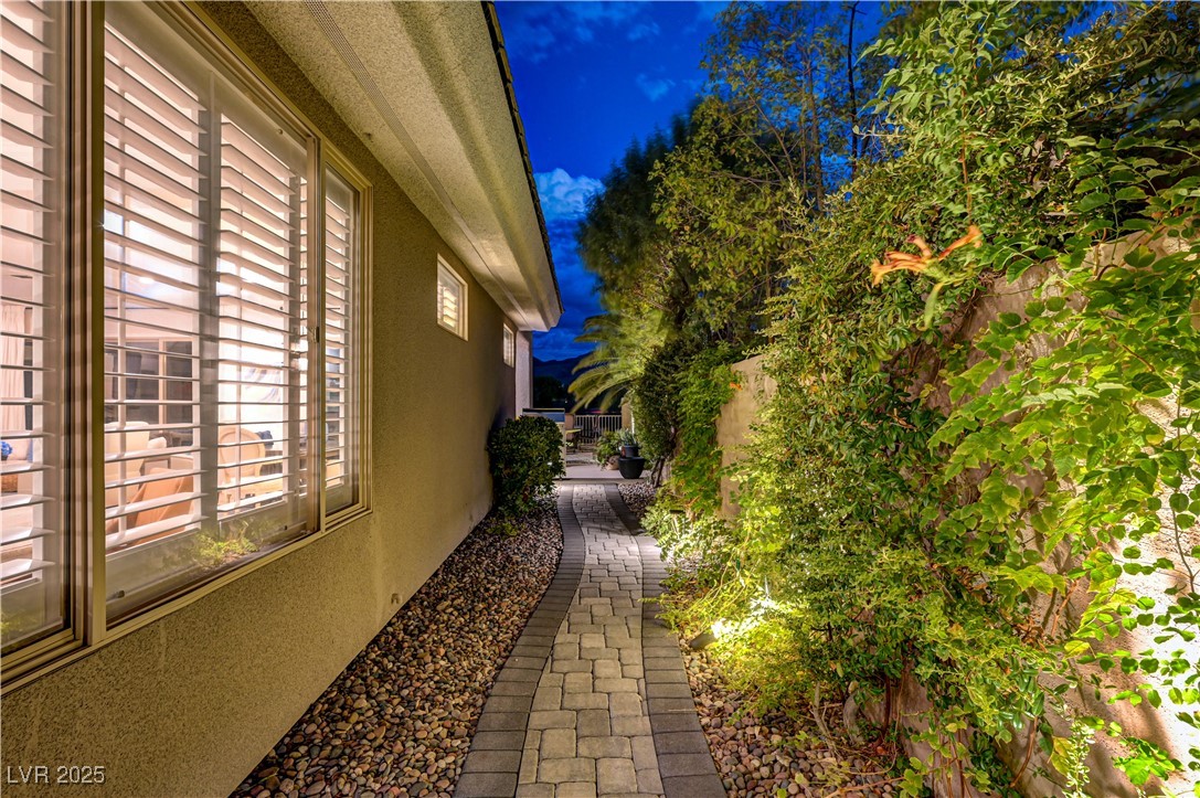 105 Fountainhead Circle