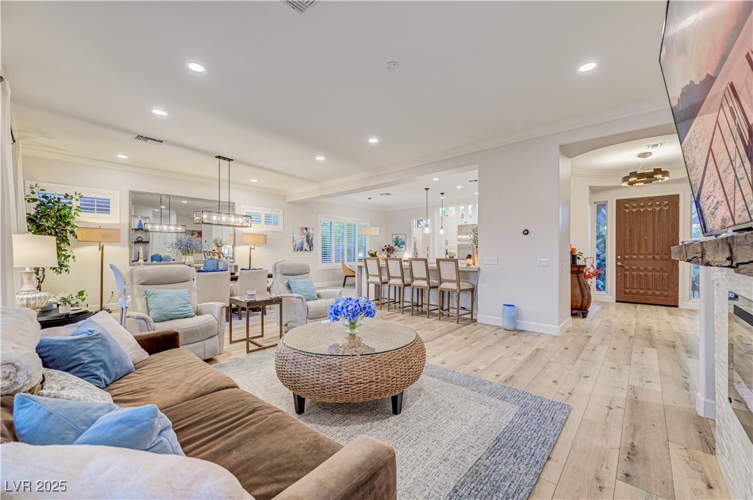 105 Fountainhead Circle