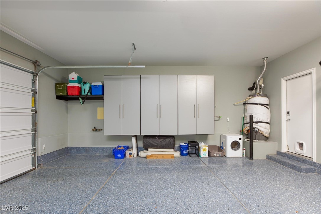 988 Fairway Hill Street