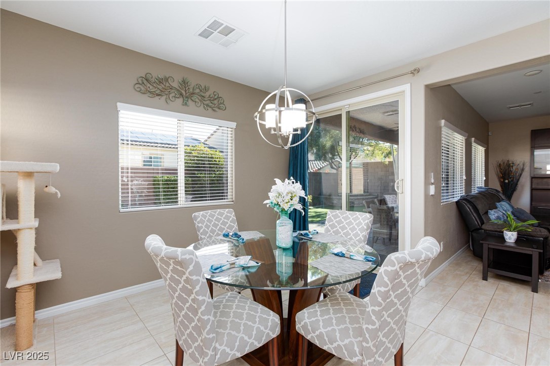 988 Fairway Hill Street