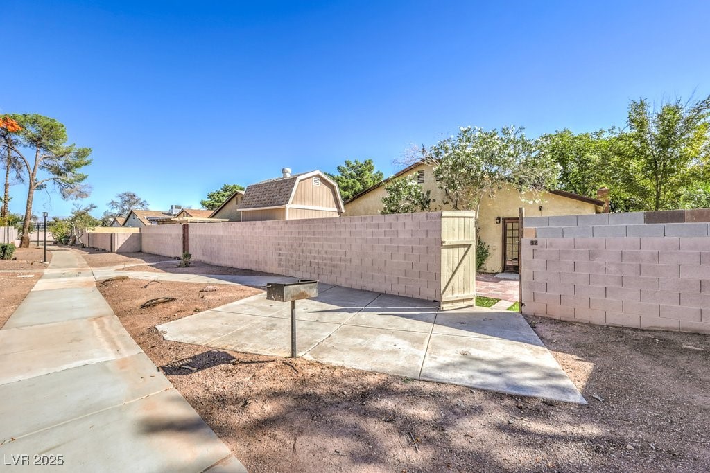 4745 Desert Vista Road