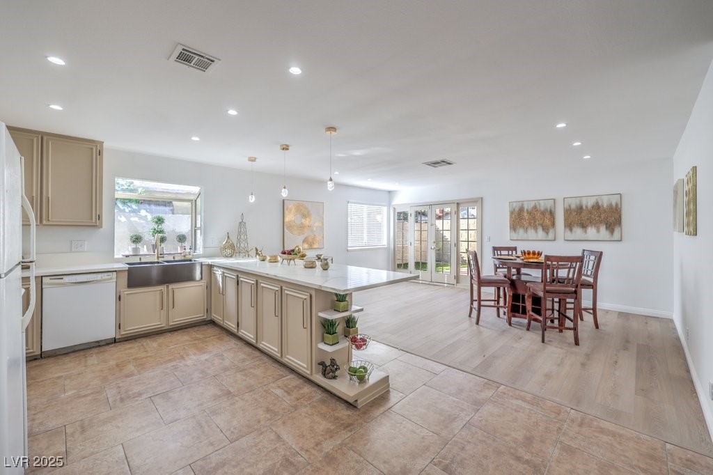 4745 Desert Vista Road