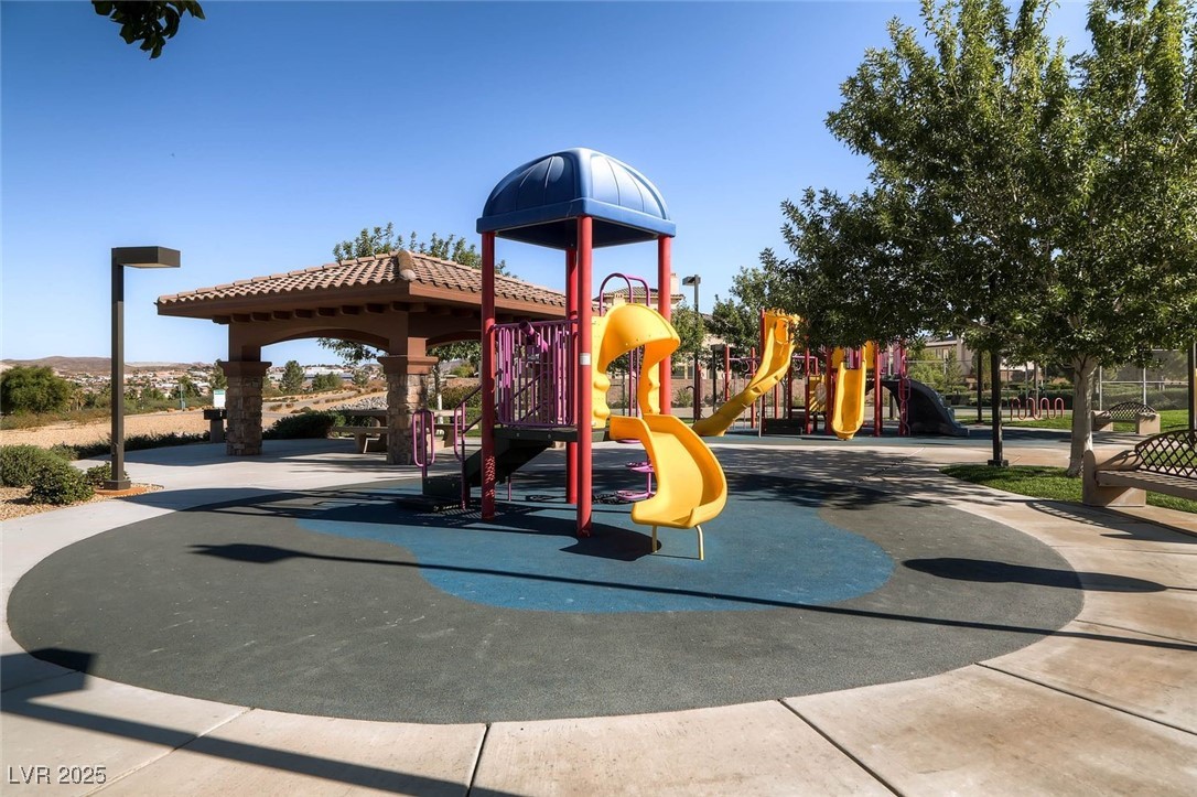 972 Via Canale Drive