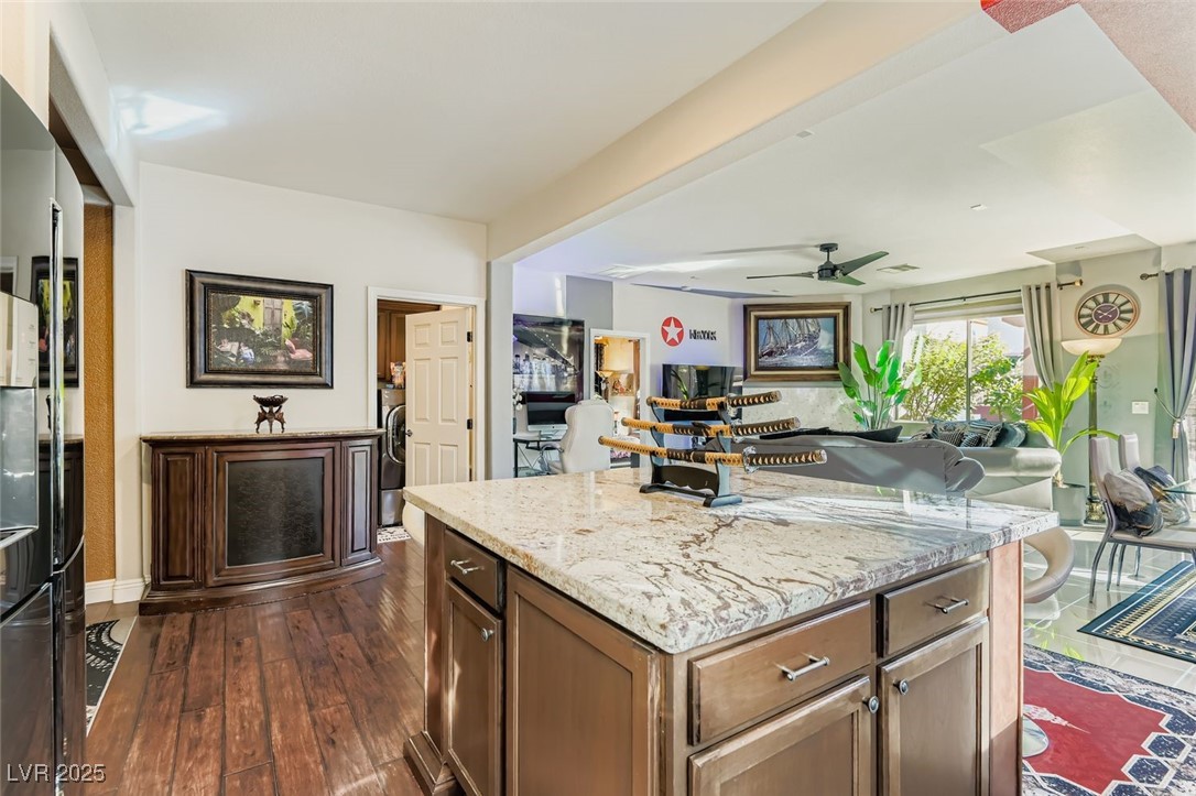 972 Via Canale Drive