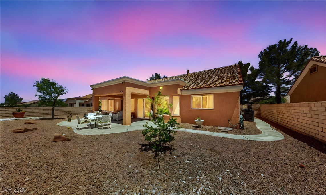 2925 Lotus Hill Drive