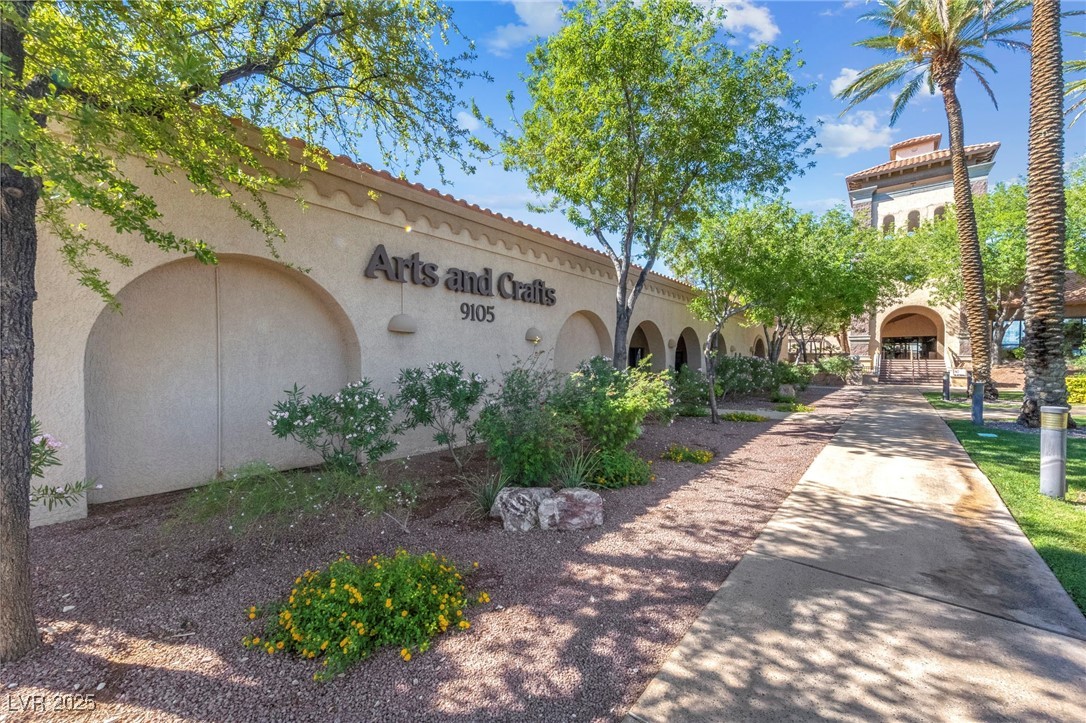 2925 Lotus Hill Drive