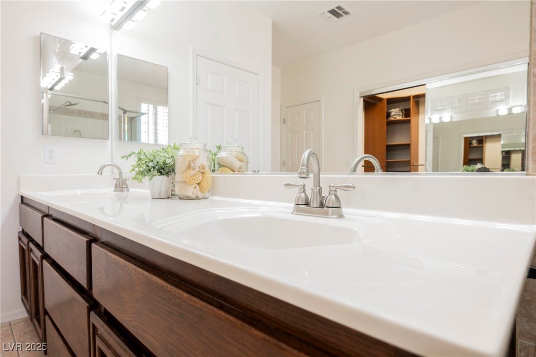 1596 Fieldbrook Street