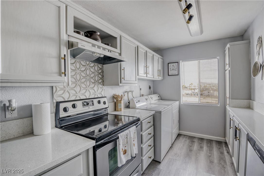 745 North Royal Crest Circle 141