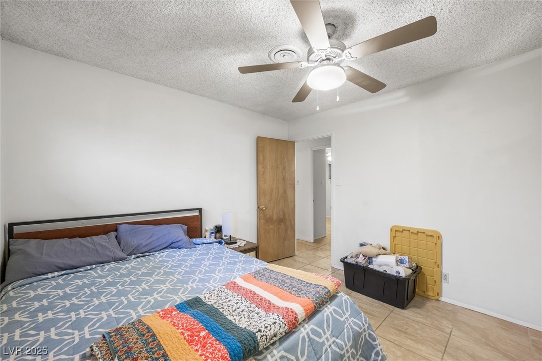 2712 Willoughby Avenue