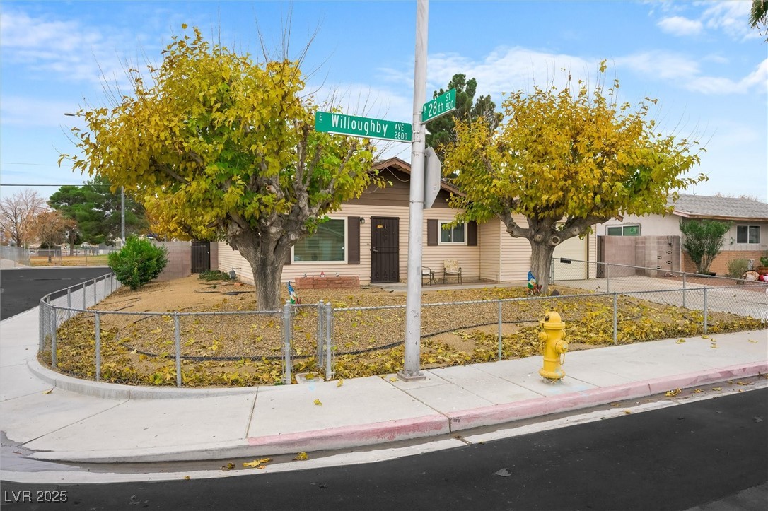 2712 Willoughby Avenue