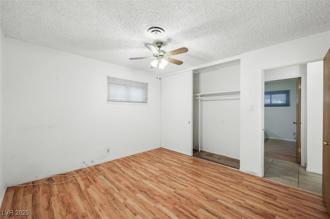 2712 Willoughby Avenue