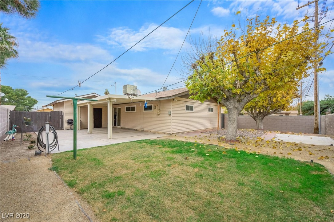 2712 Willoughby Avenue