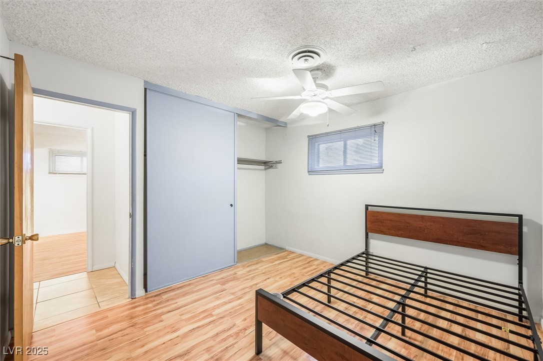 2712 Willoughby Avenue