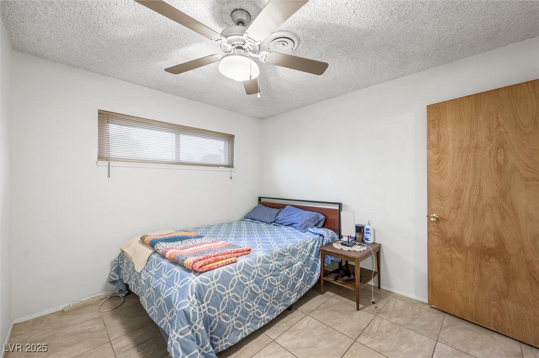 2712 Willoughby Avenue