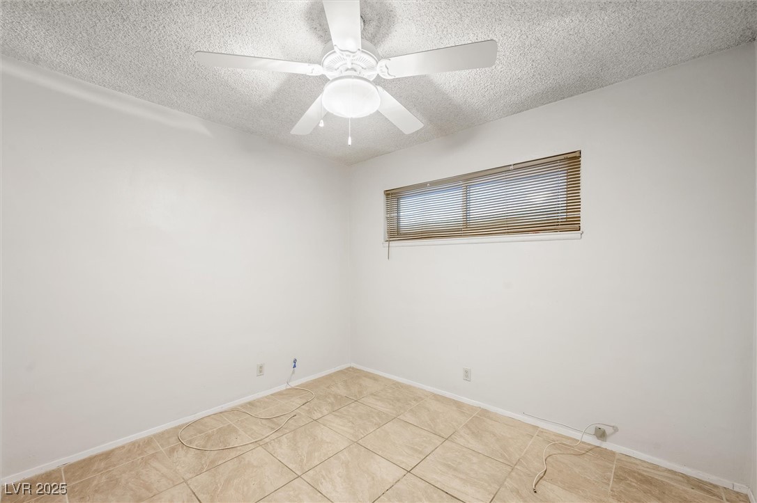 2712 Willoughby Avenue