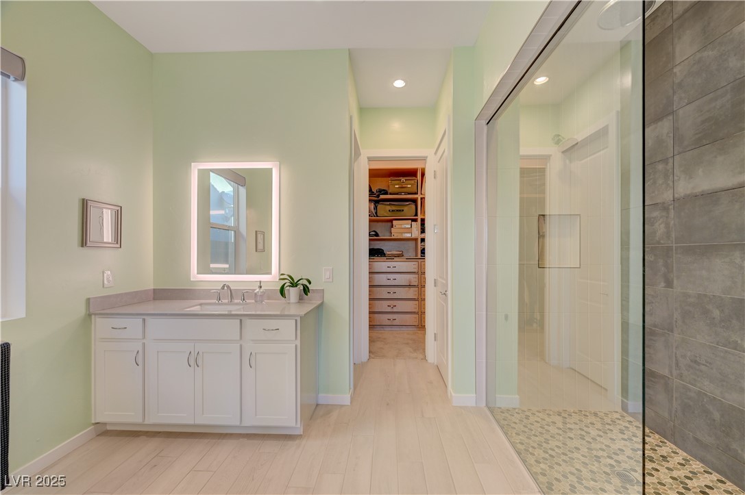 3382 Creek Bend Avenue