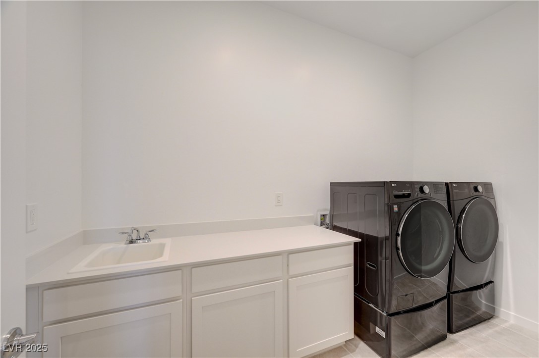 3382 Creek Bend Avenue