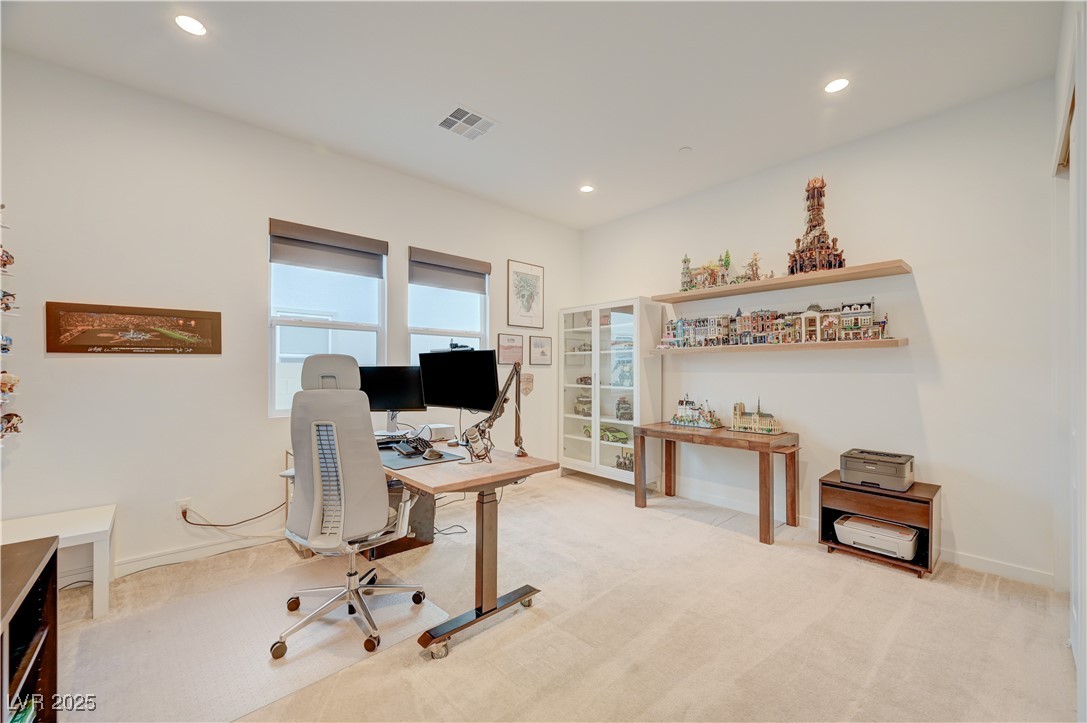 3382 Creek Bend Avenue