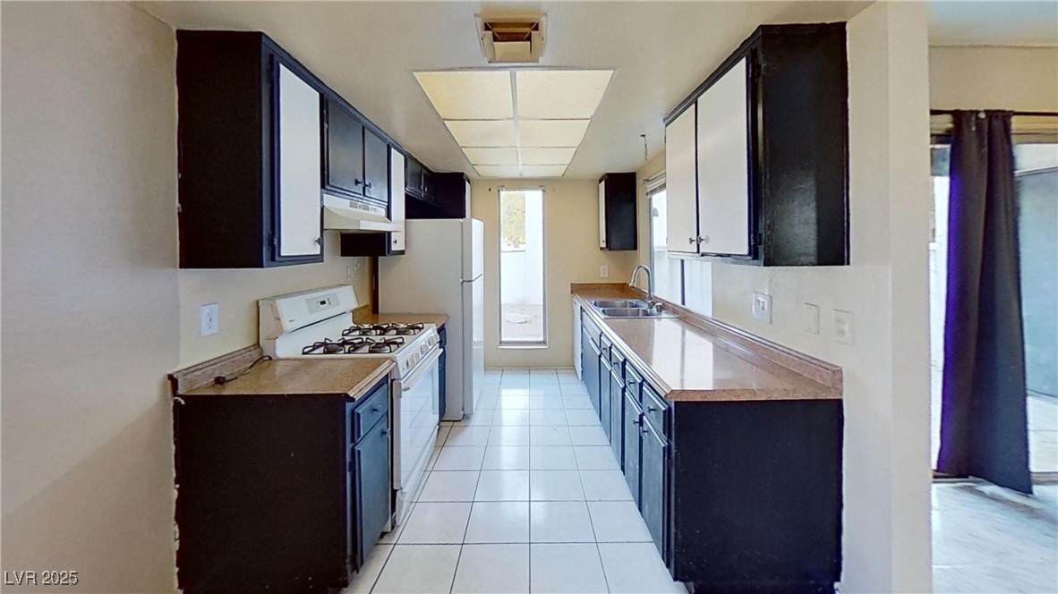 1405 Vegas Valley Drive 103