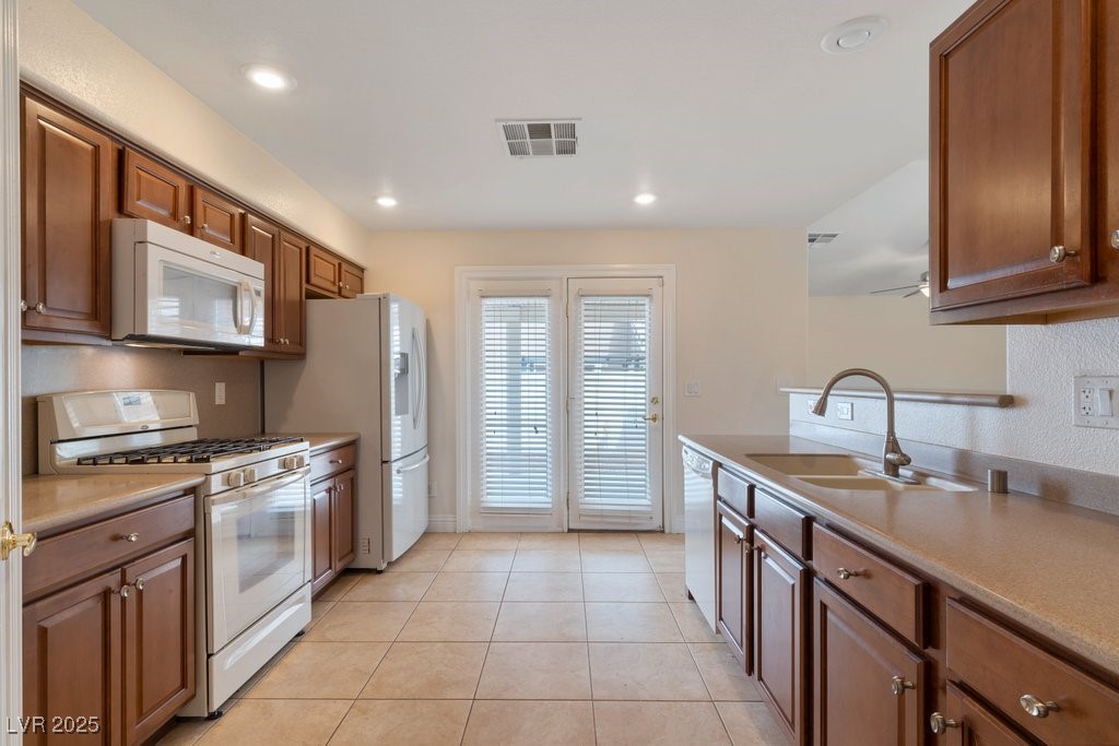 5367 Blue Oat Avenue