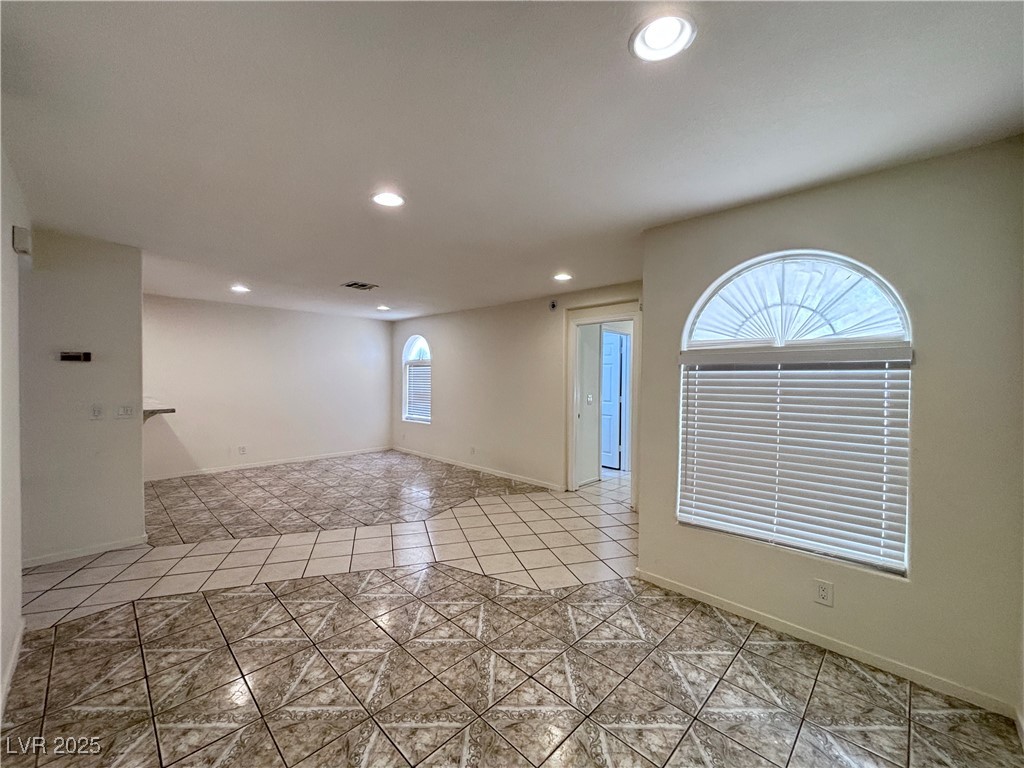 1800 Edmond Street 127