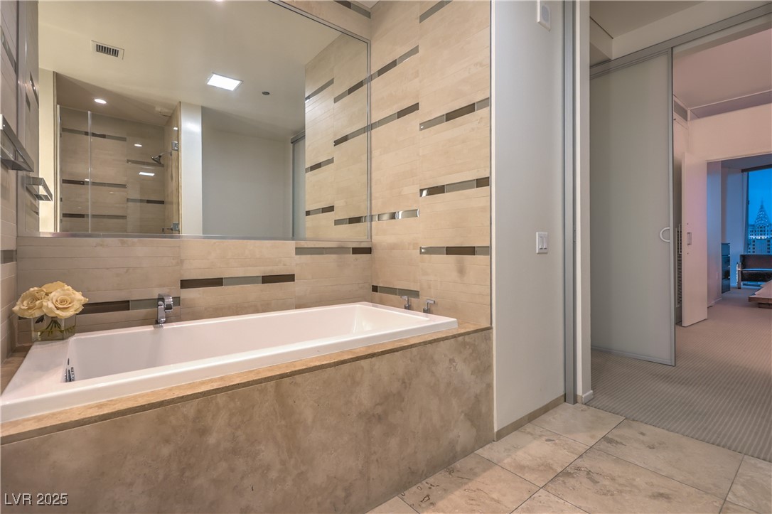 3726 Las Vegas Boulevard 3105