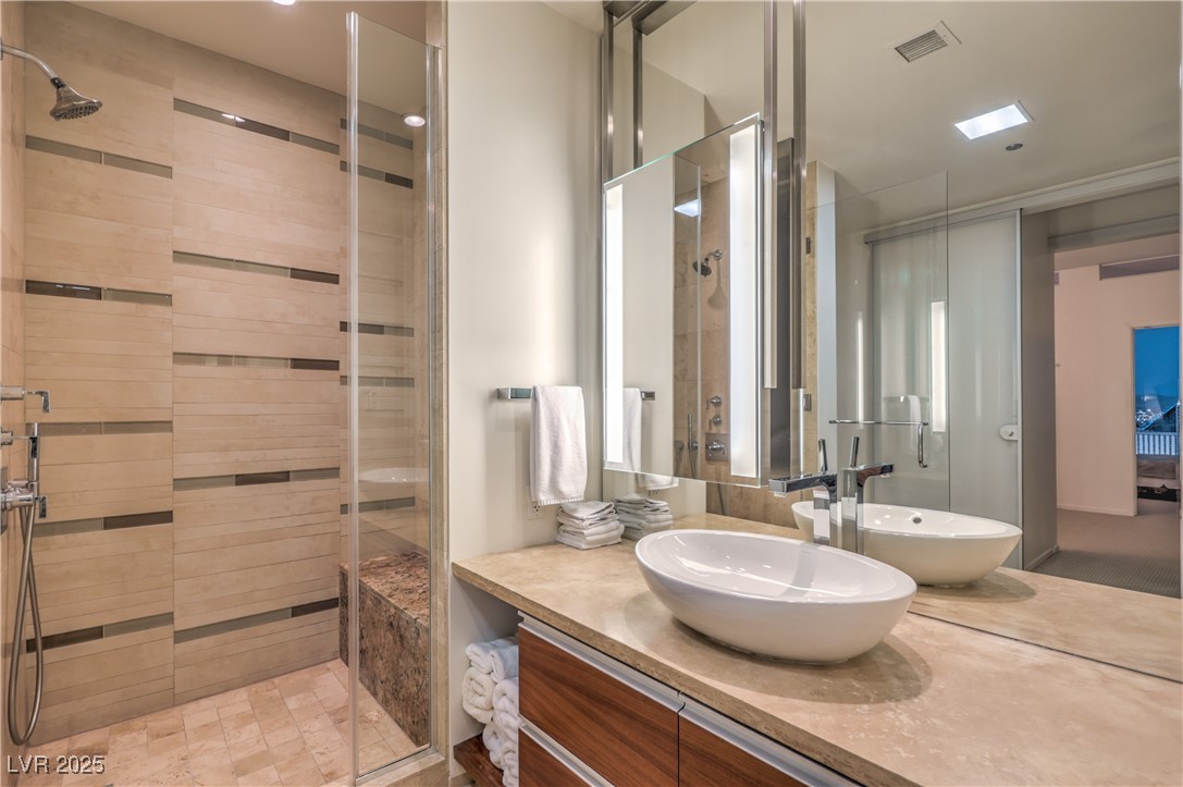 3726 Las Vegas Boulevard 3105