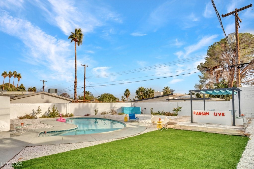 3333 Seminole Circle