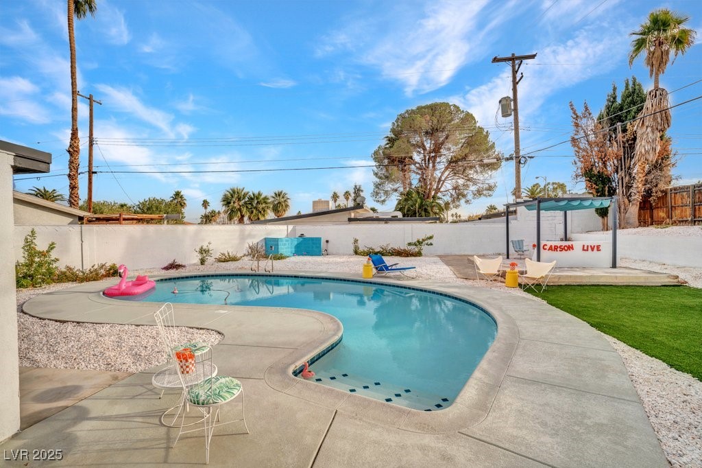 3333 Seminole Circle