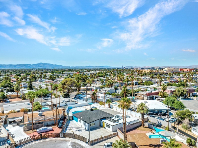 3333 Seminole Circle