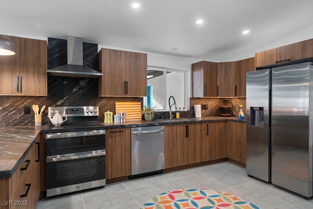 3333 Seminole Circle