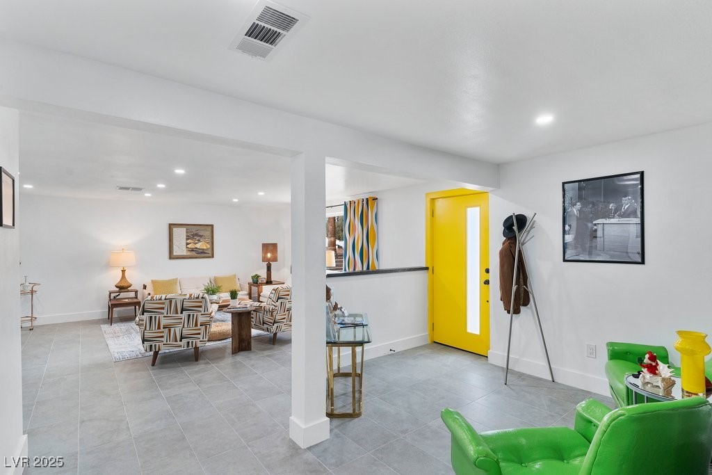 3333 Seminole Circle