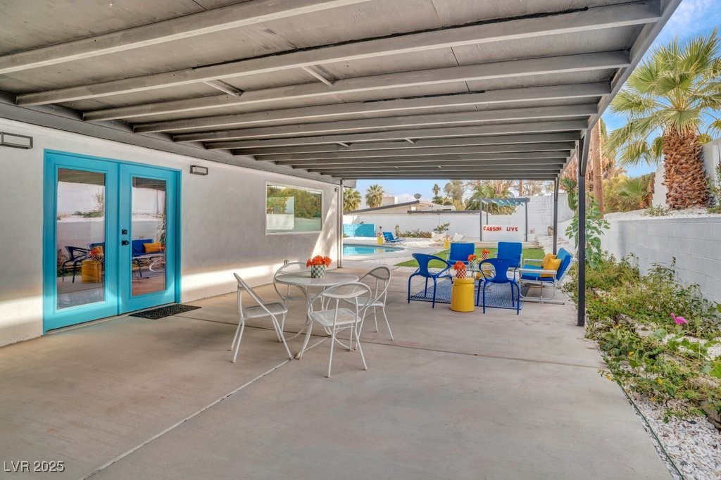 3333 Seminole Circle