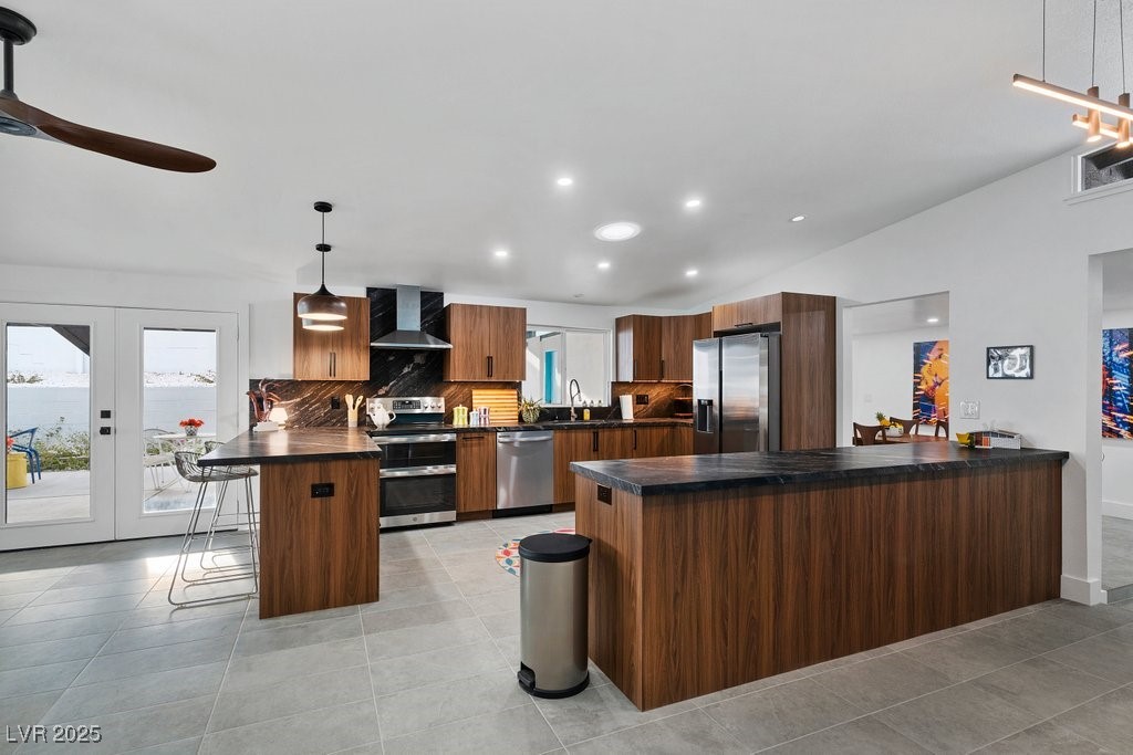 3333 Seminole Circle