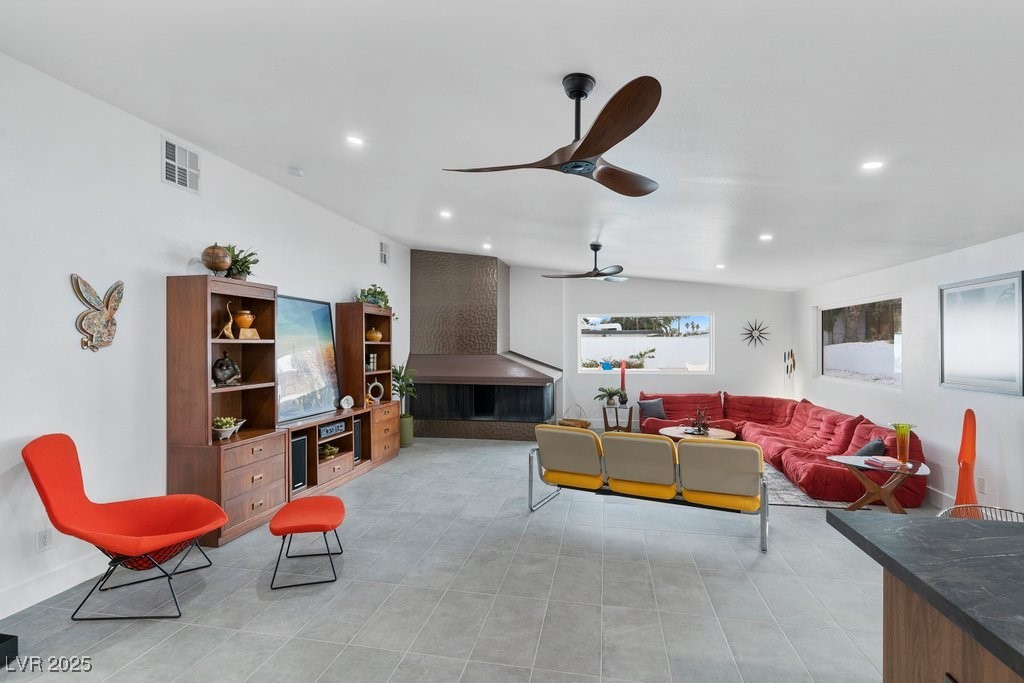 3333 Seminole Circle