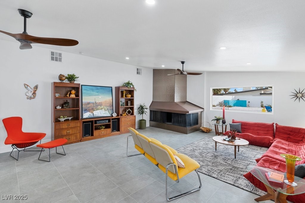 3333 Seminole Circle