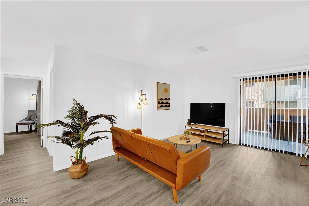 3151 Soaring Gulls Drive 1103