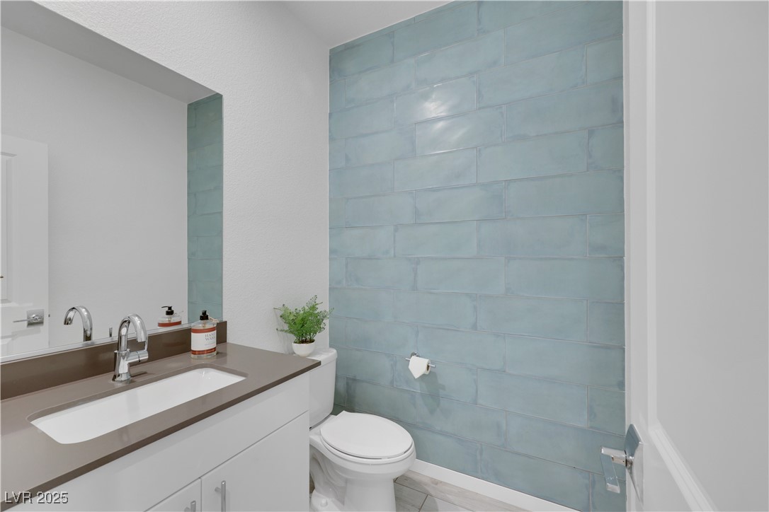 1609 Dream Canyon Avenue