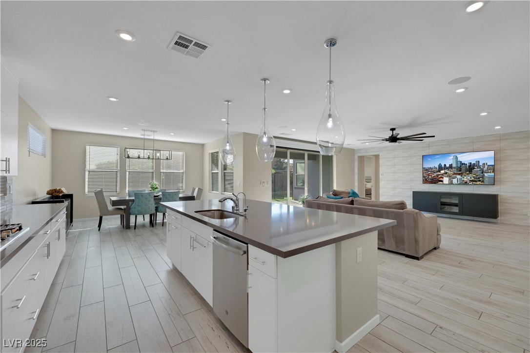 1609 Dream Canyon Avenue