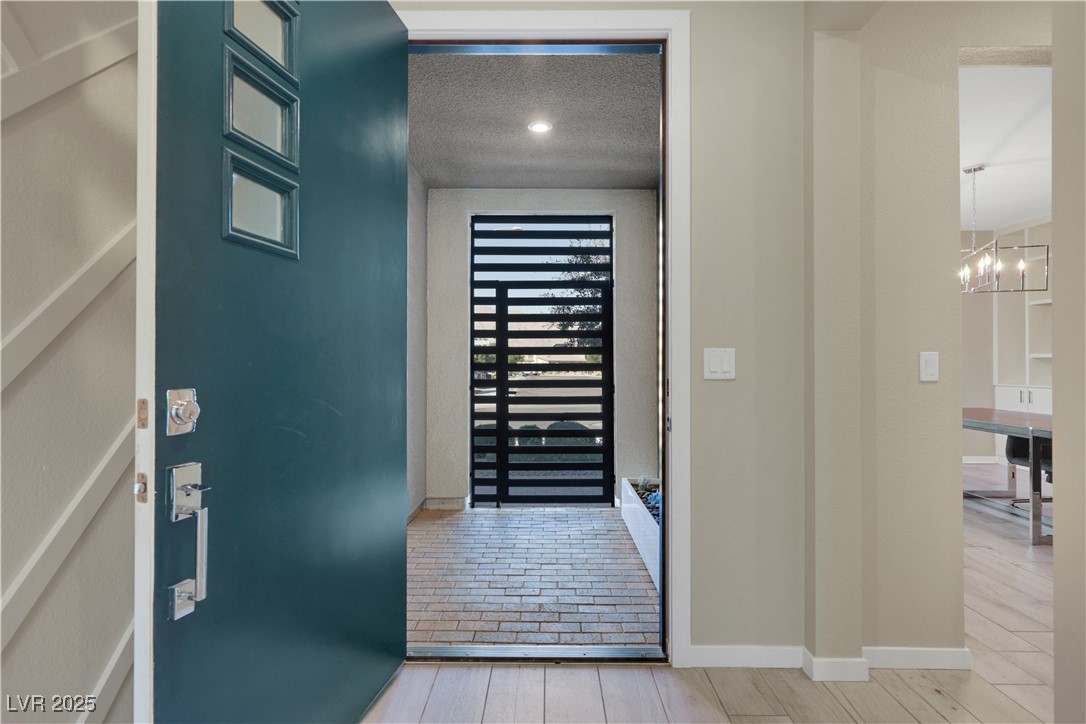 1609 Dream Canyon Avenue