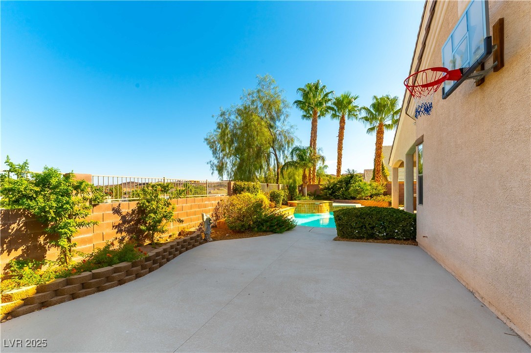 1119 Pinto Horse Avenue