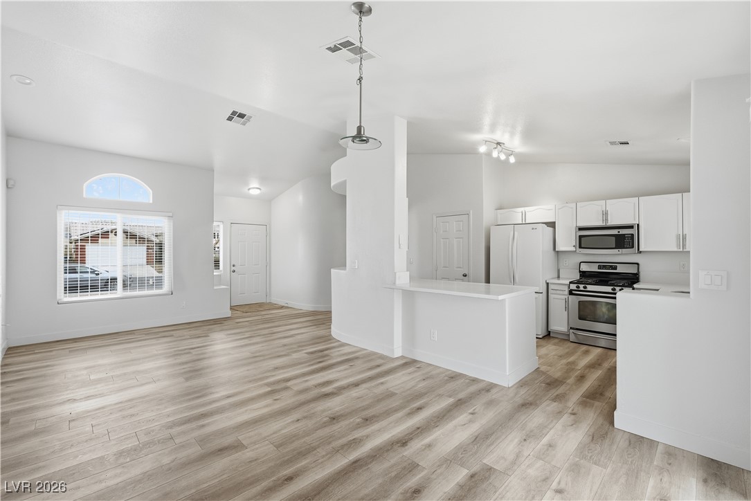 1851 Double Delight Avenue