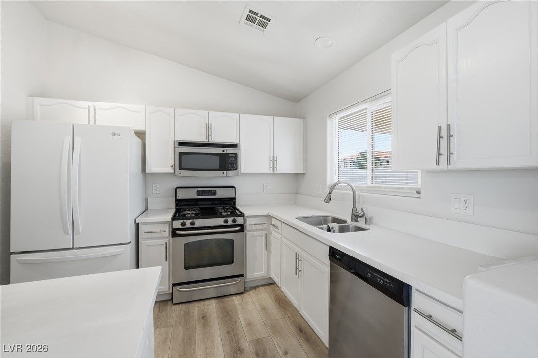 1851 Double Delight Avenue