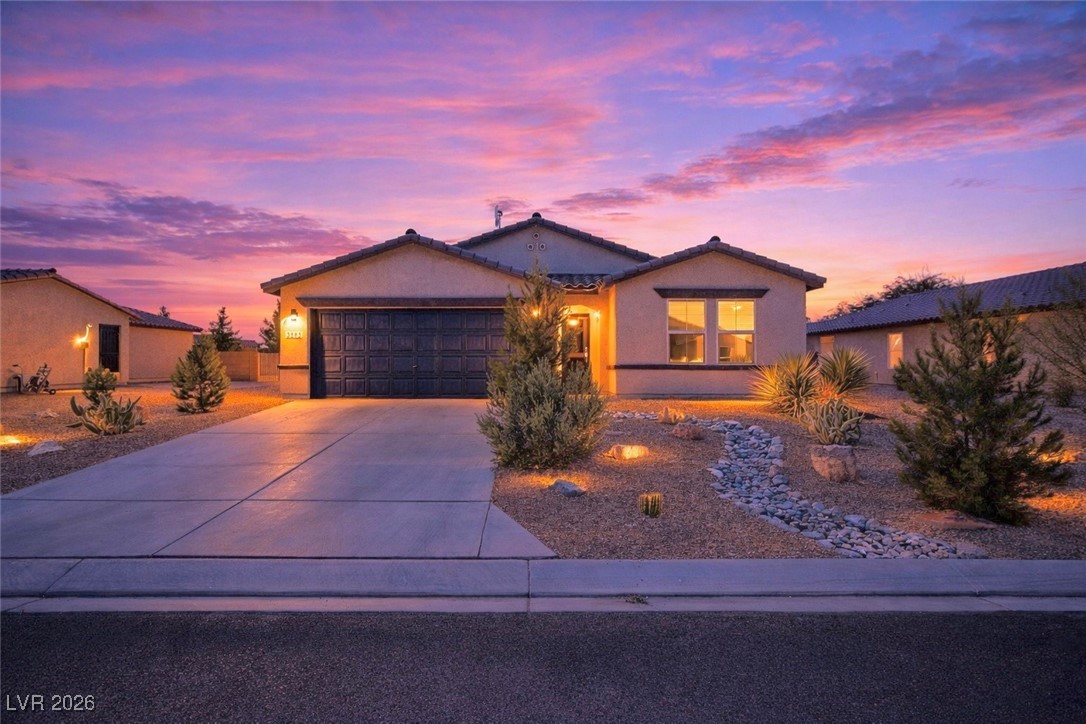 3843 East Gunnison Avenue