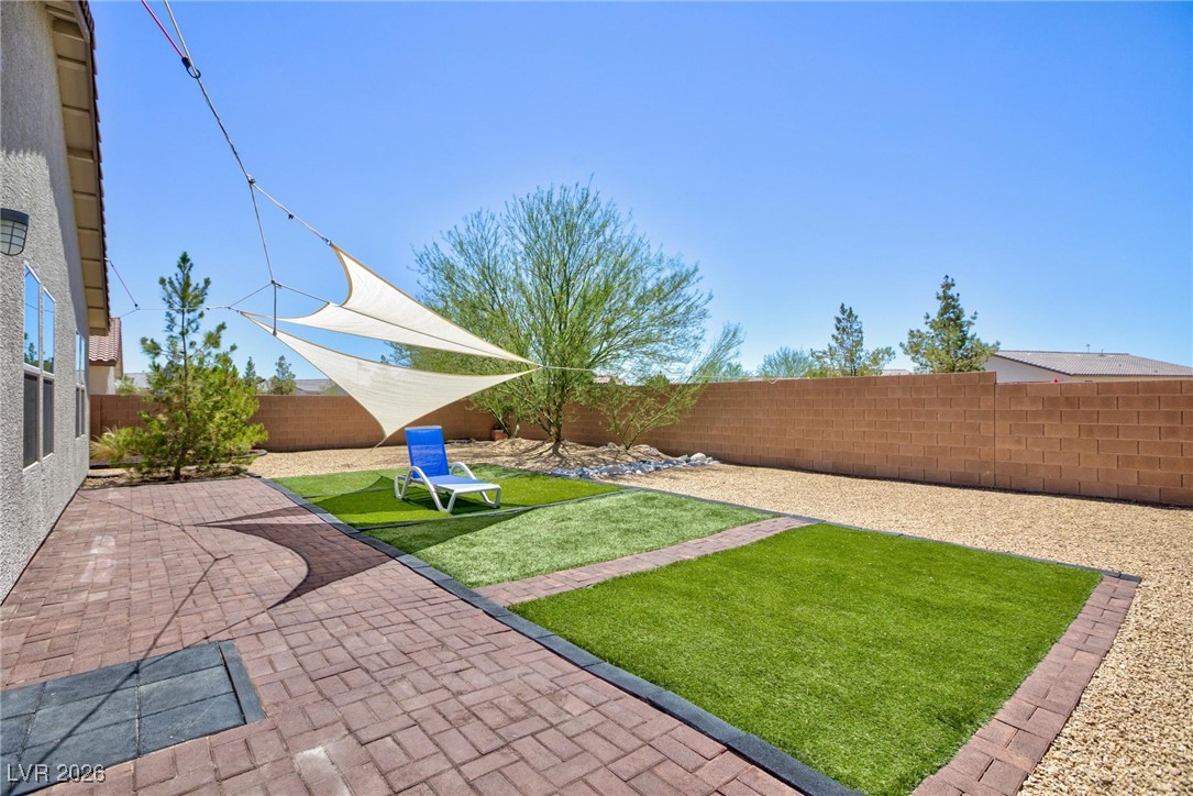 3843 East Gunnison Avenue