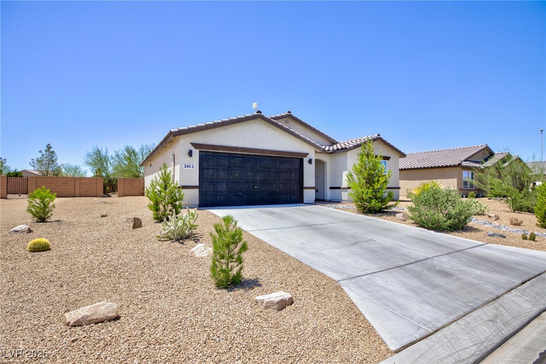 3843 East Gunnison Avenue