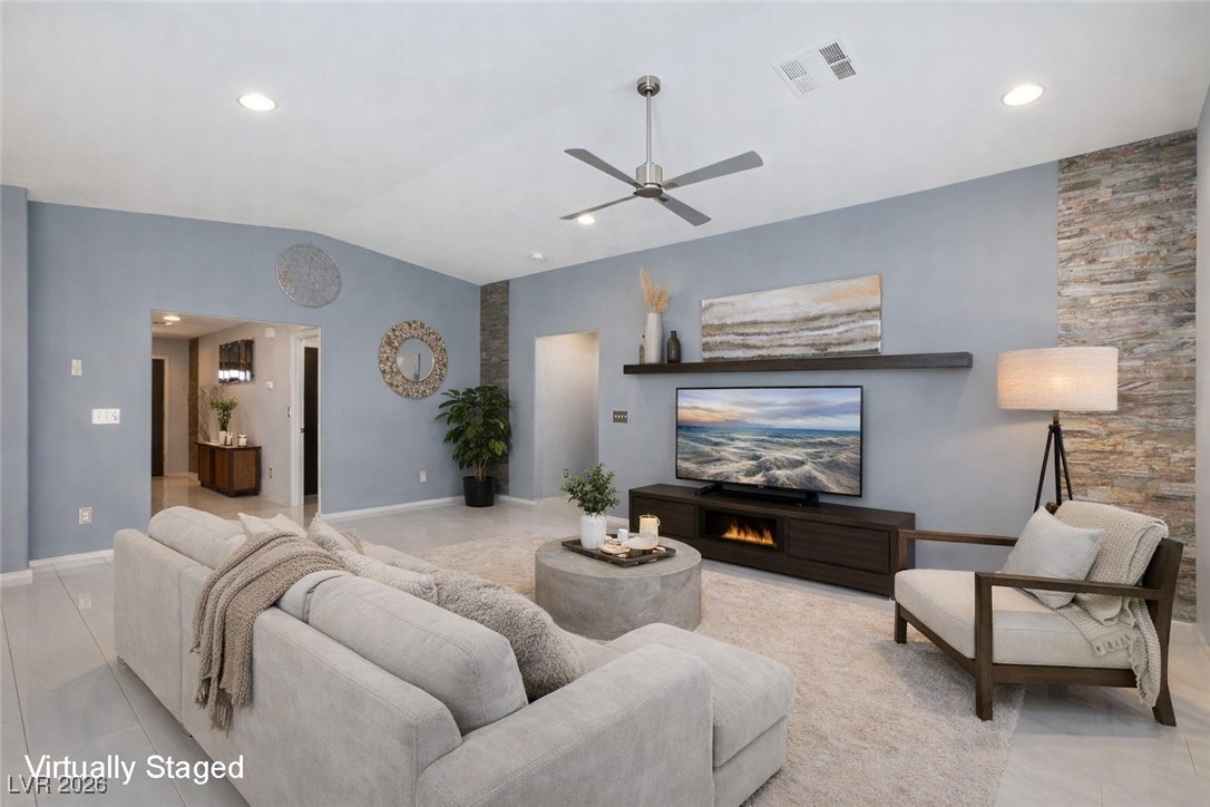 3843 East Gunnison Avenue