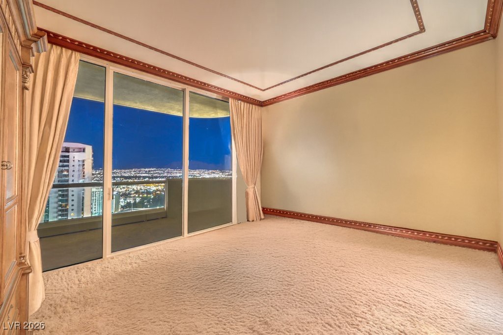 2877 Paradise Road 3302