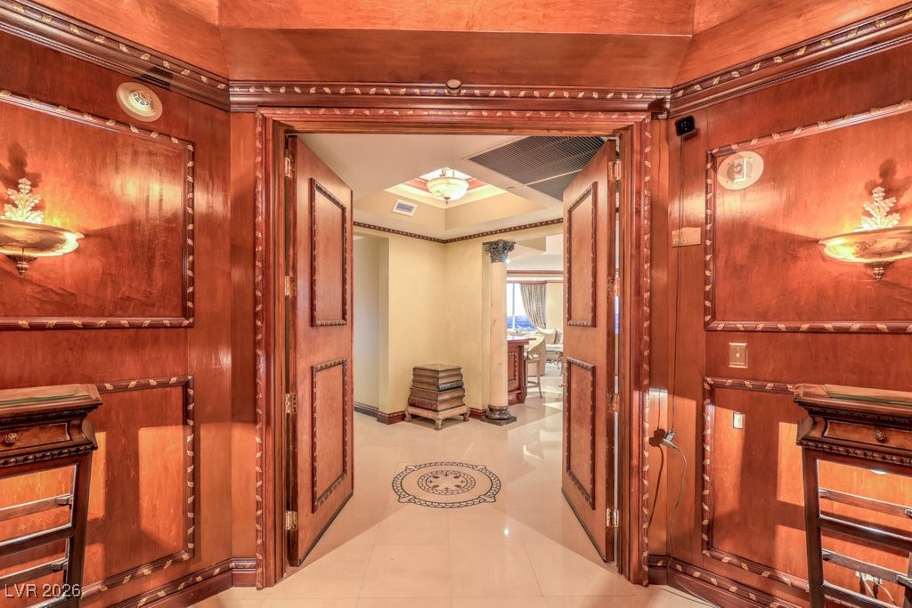 2877 Paradise Road 3302