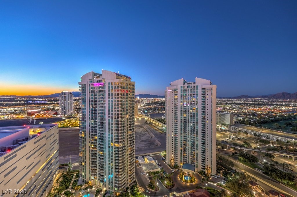 2877 Paradise Road 3302